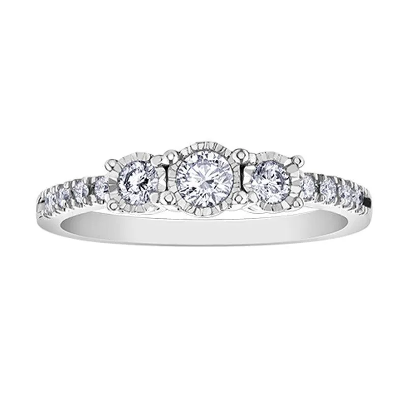 0.33TDW Diamond Illusion Wedding Ring Set in 10K White Gold