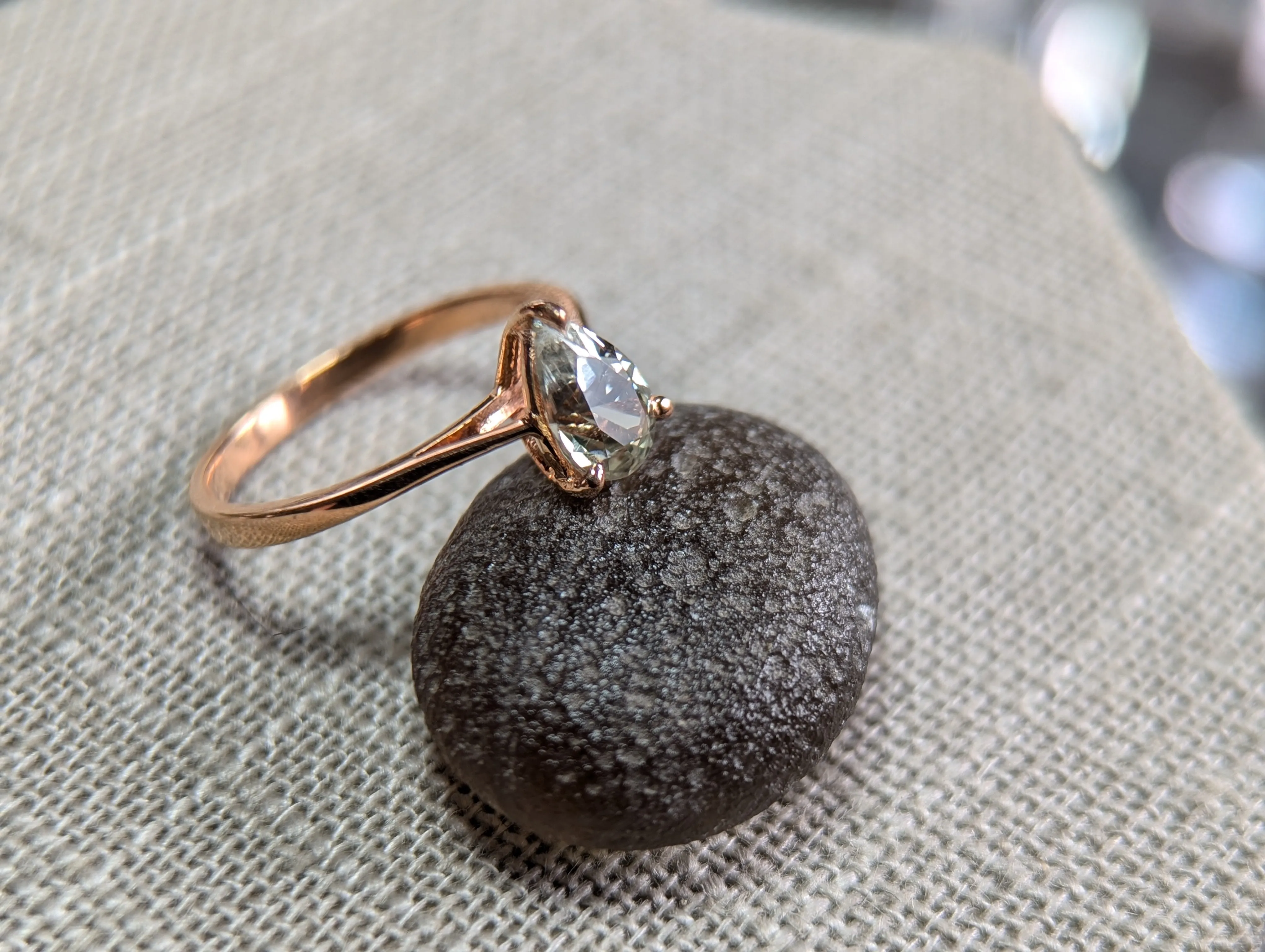 2.03g ROSE GOLD MONTANA SAPPHIRE RING SIZE 7