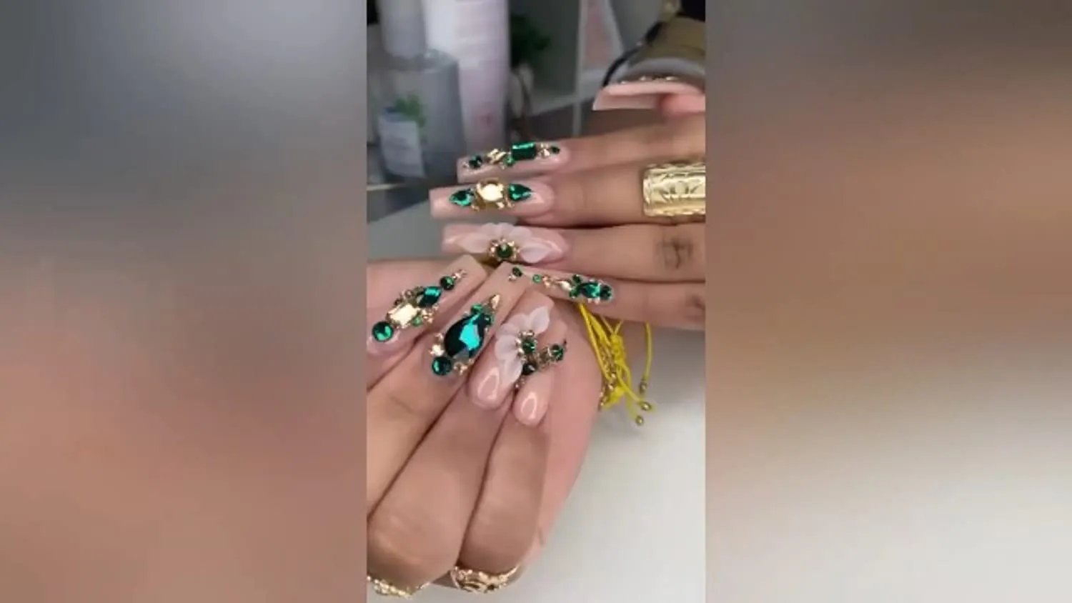 3120 Pcs Green Nail Art Rhinestone Gems Kit EBANKU Nail Art Crystal Flat Back Nail Diamond Jewels with Tweezers and Drill Pen
