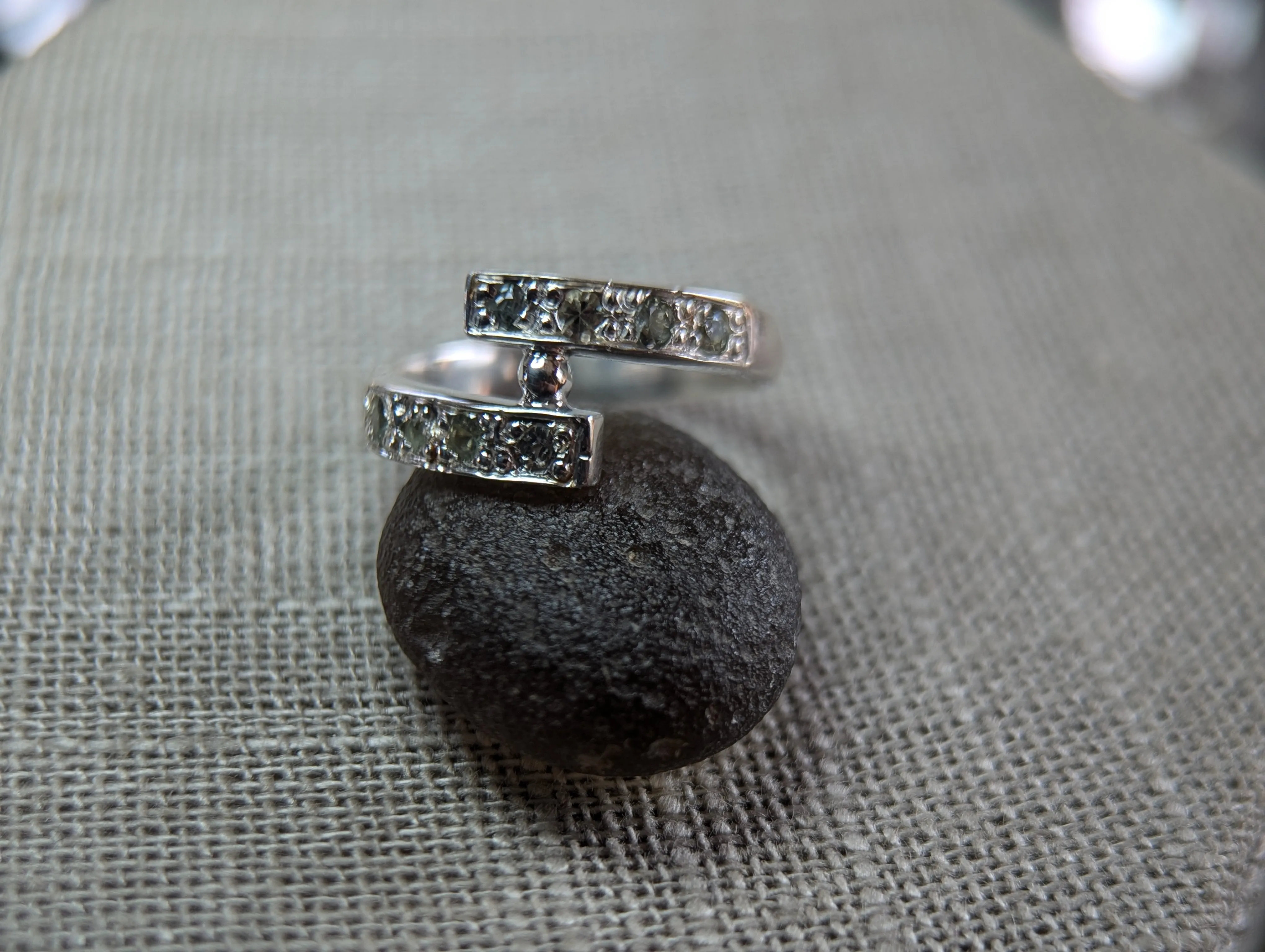 3.29g SILVER MONTANA SAPPHIRE RING SIZE 8