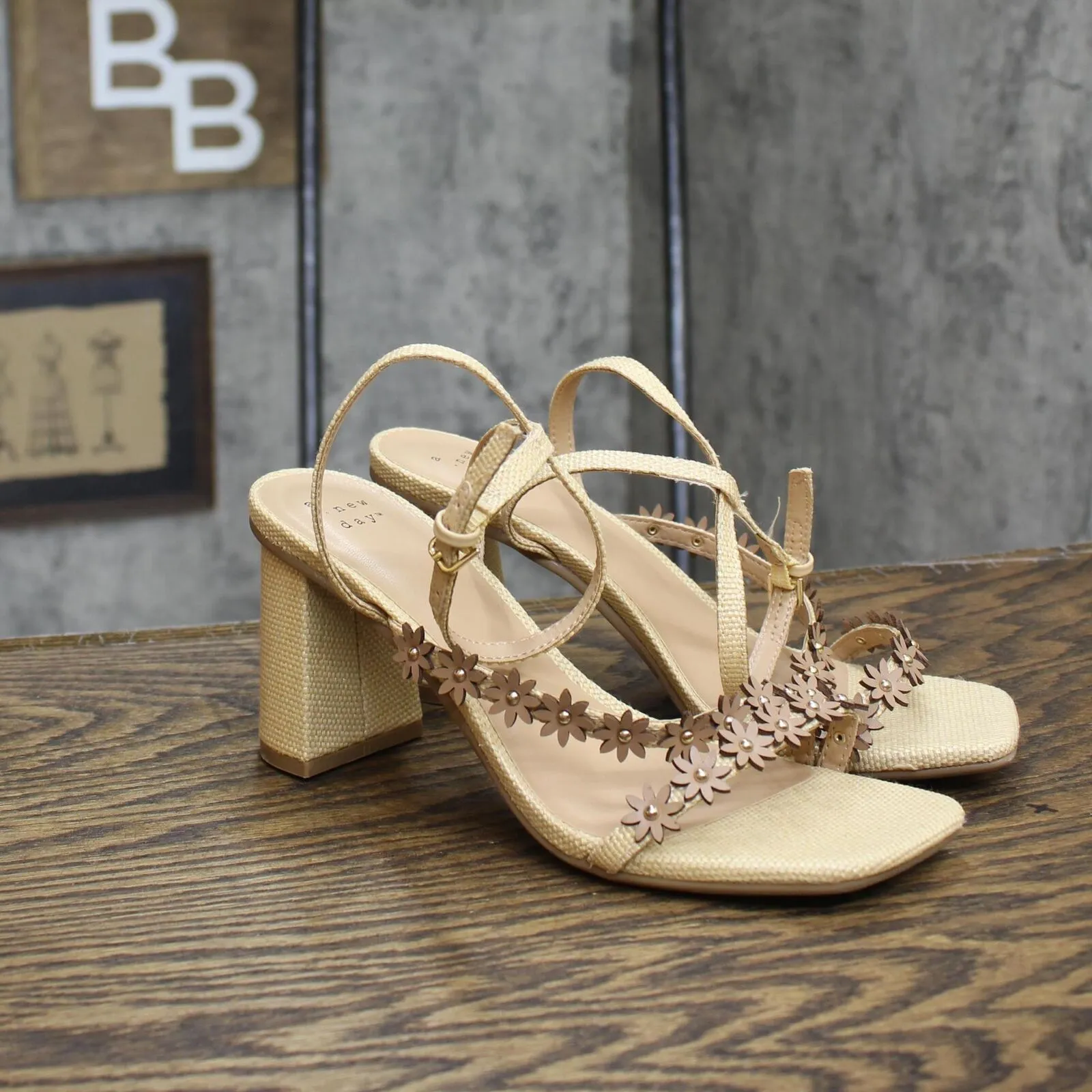 A New Day Womens Block Strappy Studded Flower Accent Heels Brown 6.5