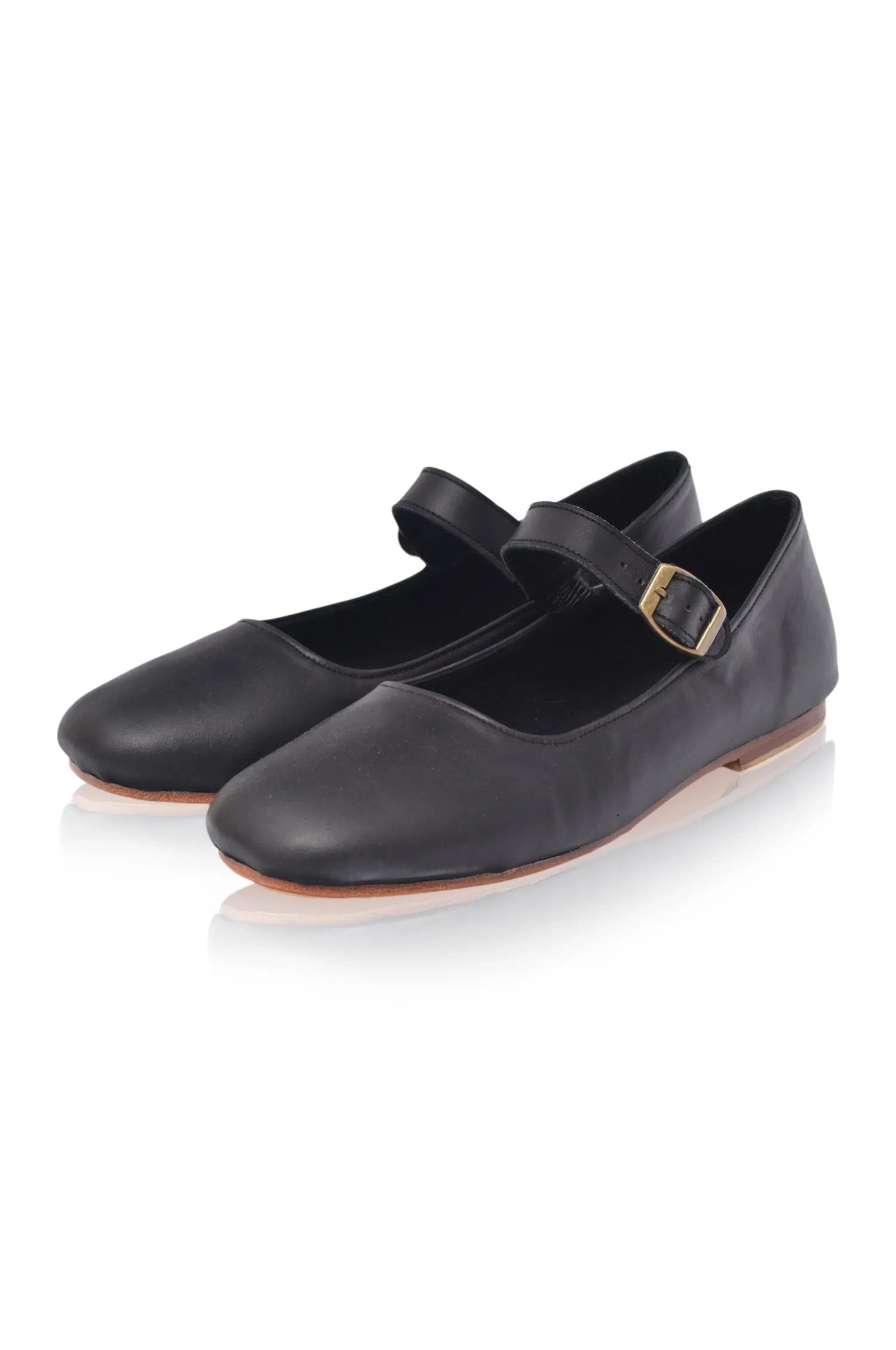 Belle Rose Round Toe Leather Flats (Sz. 7)