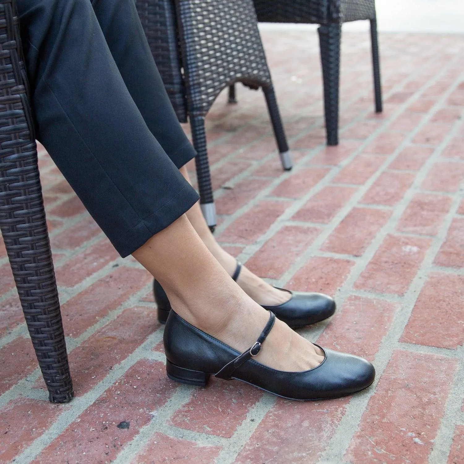 Black Ballet Flat   Twiggy Strap