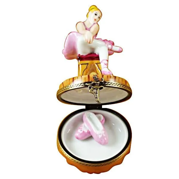 Blond Hair Ballerina with Toe Shoes