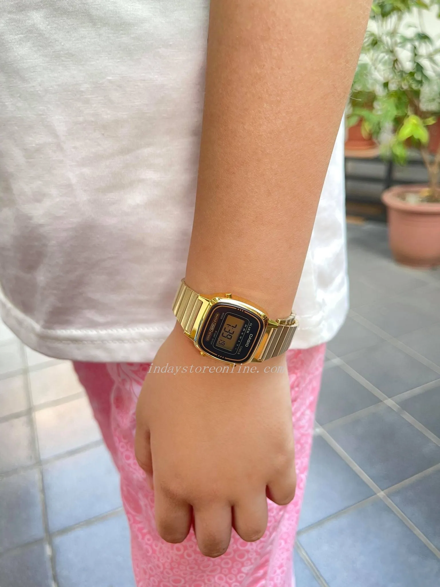 Casio Vintage Women's Watch LA670WGA-1 Best Seller Gold Plated Stainless Steel Self-adjustable Band