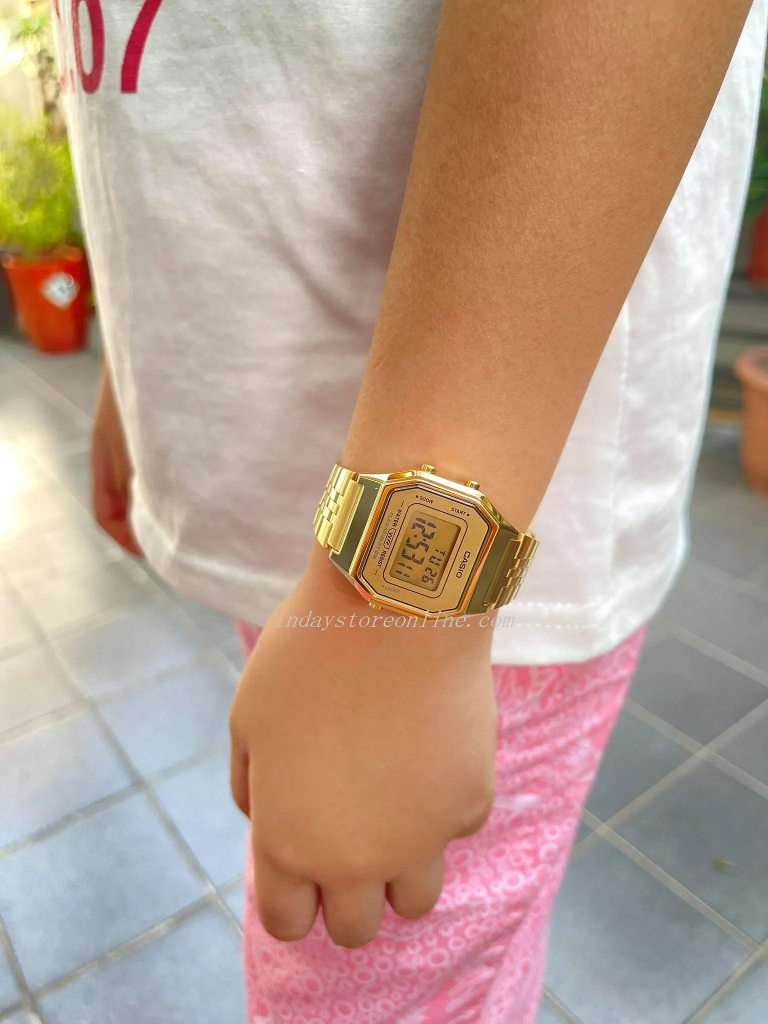 Casio Vintage Women's Watch LA680WGA-9D Gold Plated Stainless Steel Self-adjustable Band