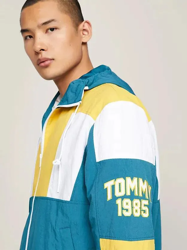 Chaqueta Tommy Jeans Cortavientos con Capucha y Diseño Color Block