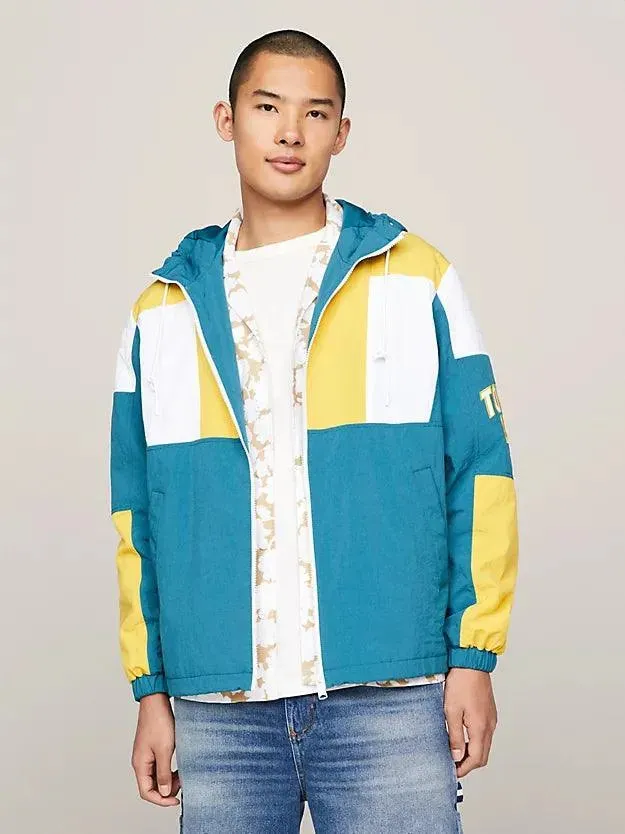 Chaqueta Tommy Jeans Cortavientos con Capucha y Diseño Color Block
