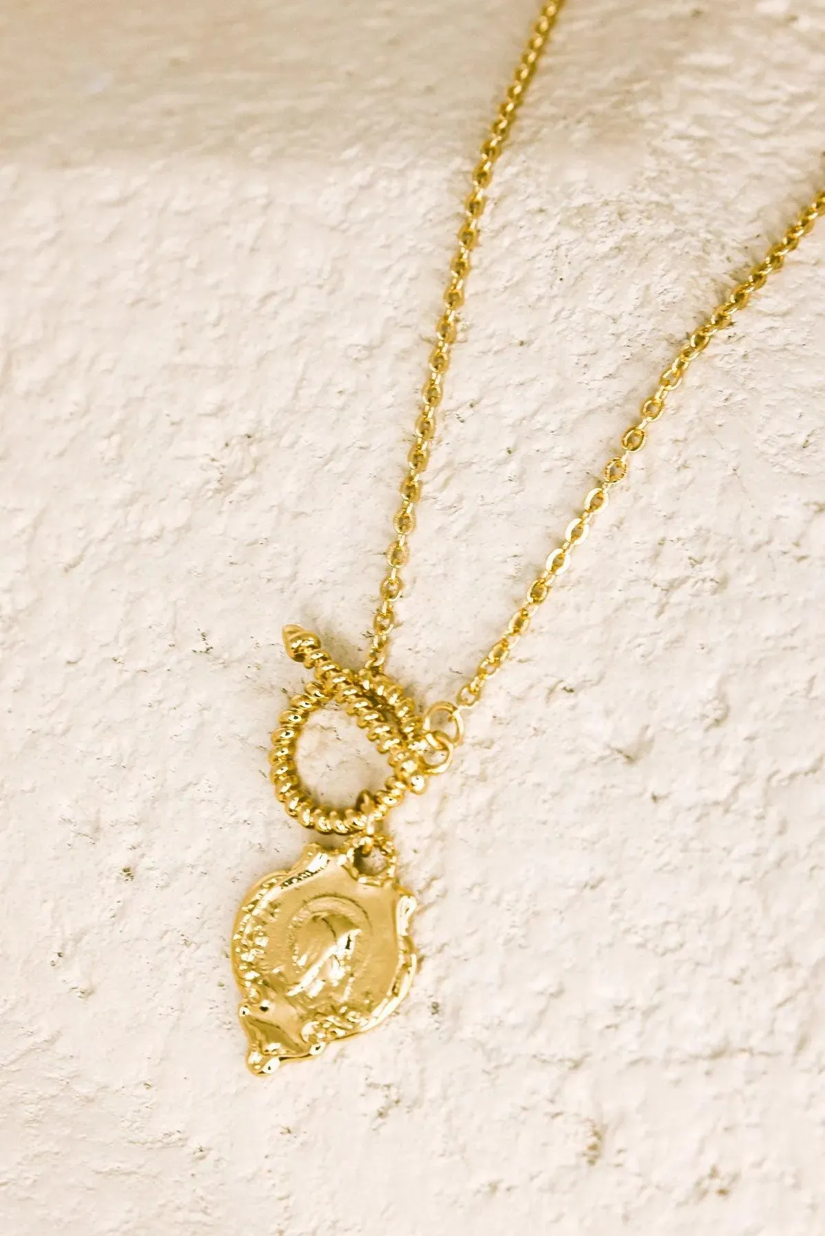 Chic Long Medallion Necklace with Lobster Clasp