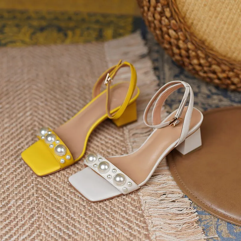 Classic Design Sandals For Women Elegant