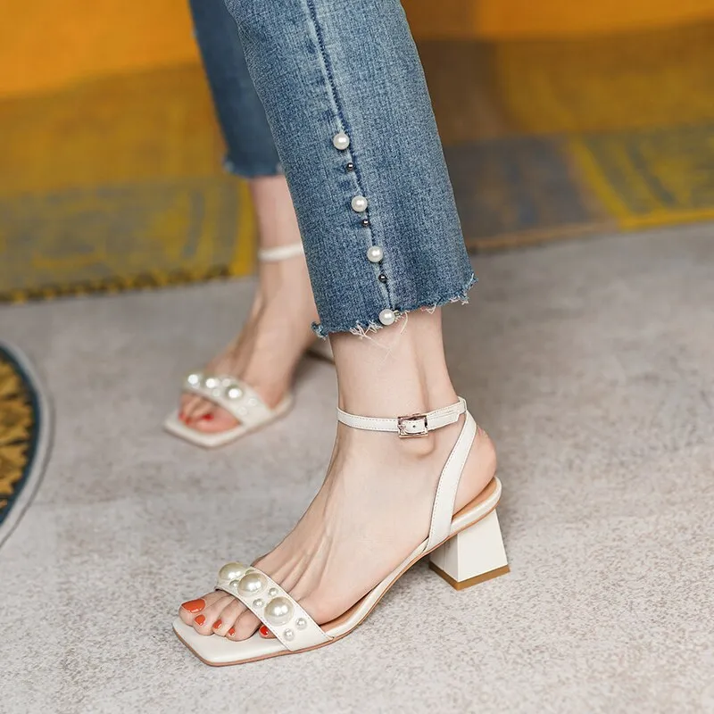 Classic Design Sandals For Women Elegant