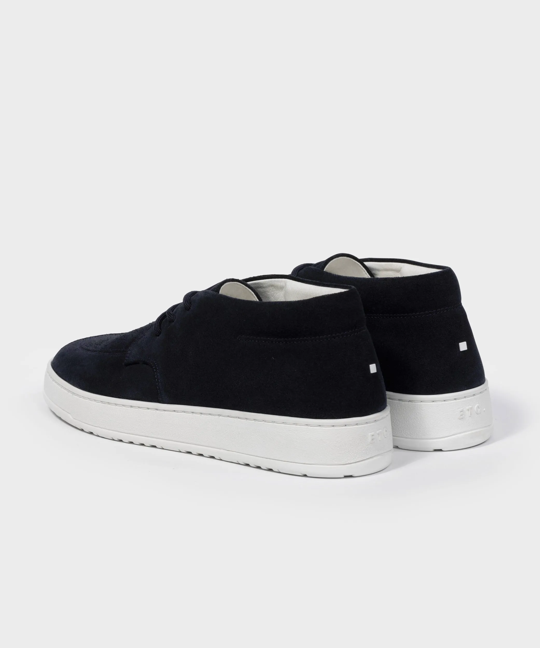 DB 01 Suede Blueberry