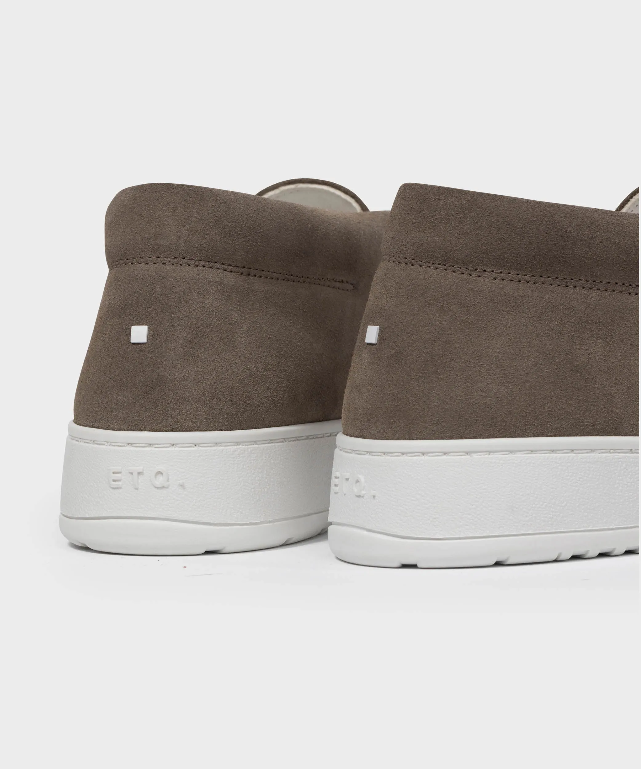 DB 01 Suede Desert Taupe