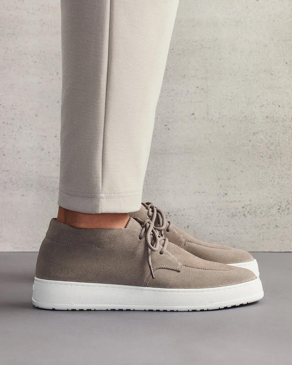 DB 01 Suede Desert Taupe