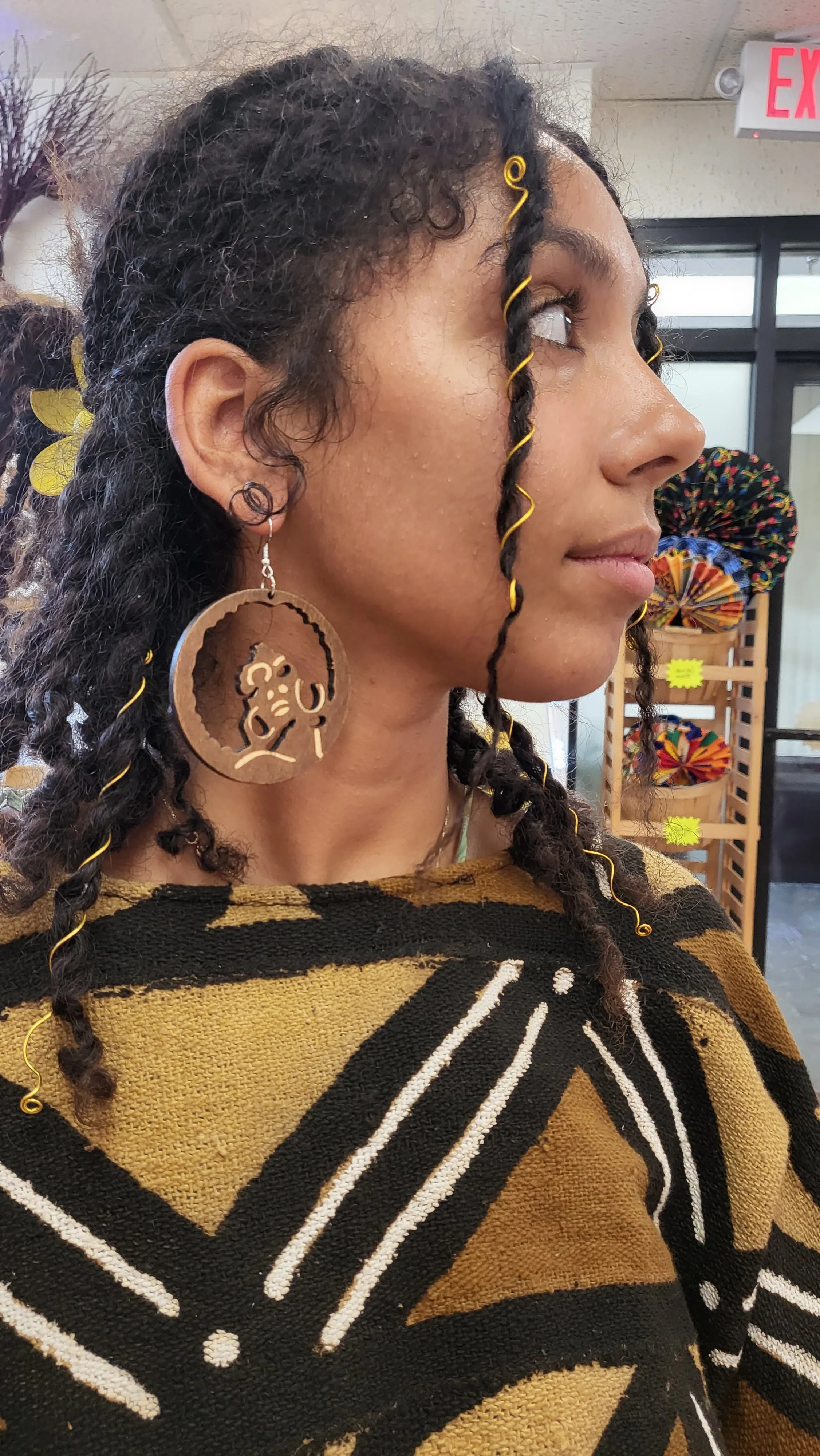 Earring - Wood finish |Black and White|  Geri's Bluffing Boutique