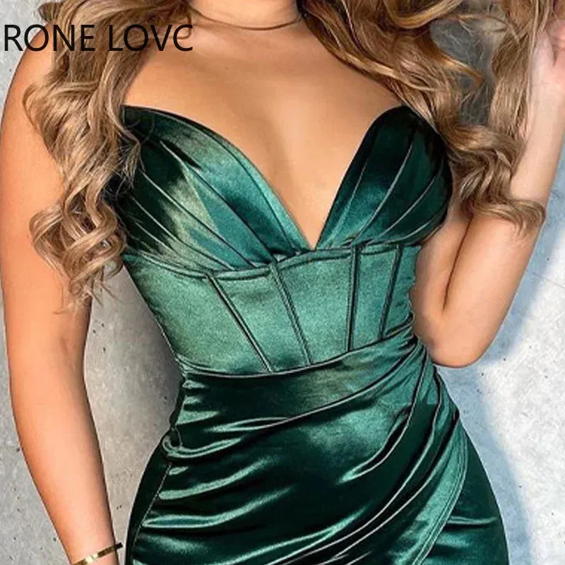 Elegant Sleeveless Deep V Neck Bright Line Satin Dresses