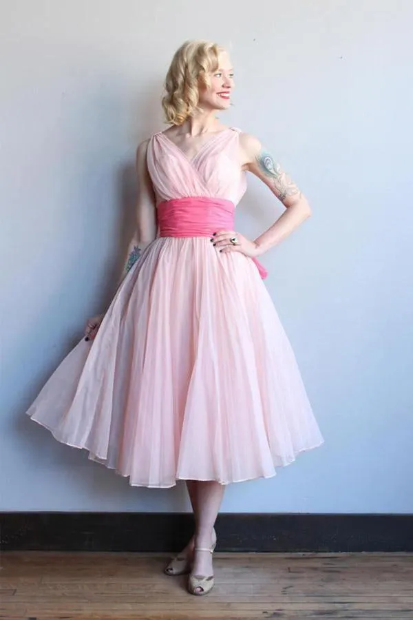 Elegant V-neck Sleeveless Knee-Length Sky Blue Homecoming Dress Ruched TR0078