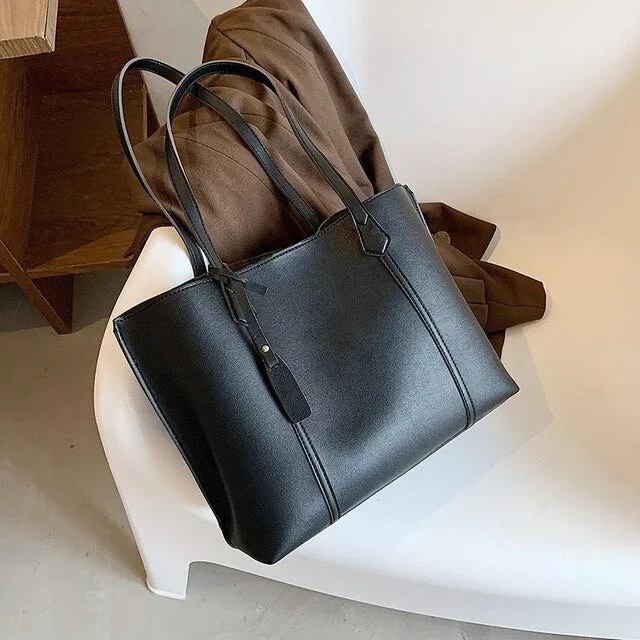 Elegant Women's Handbag