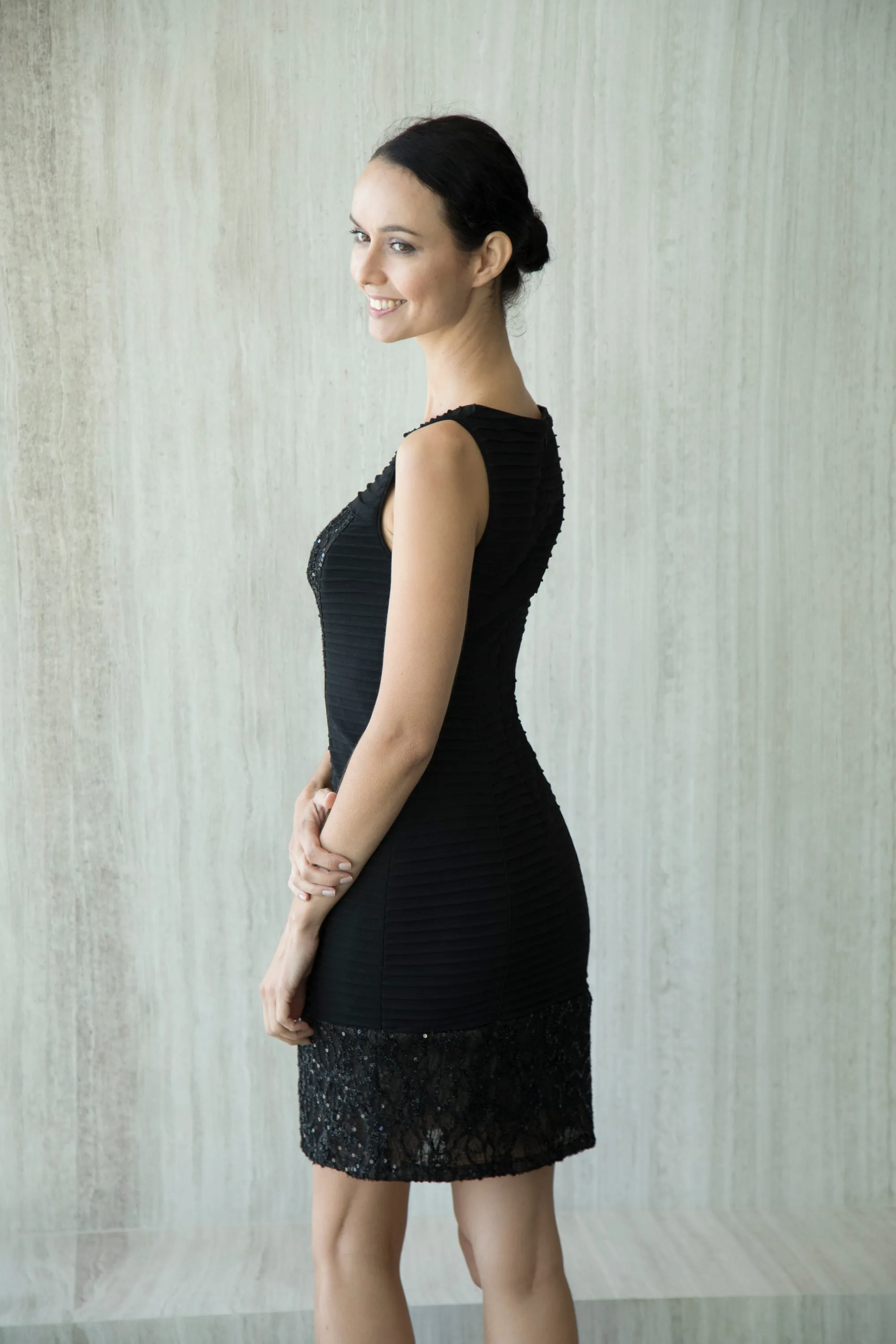 Evening At The Gallery Lace Inset Sheath Dress
