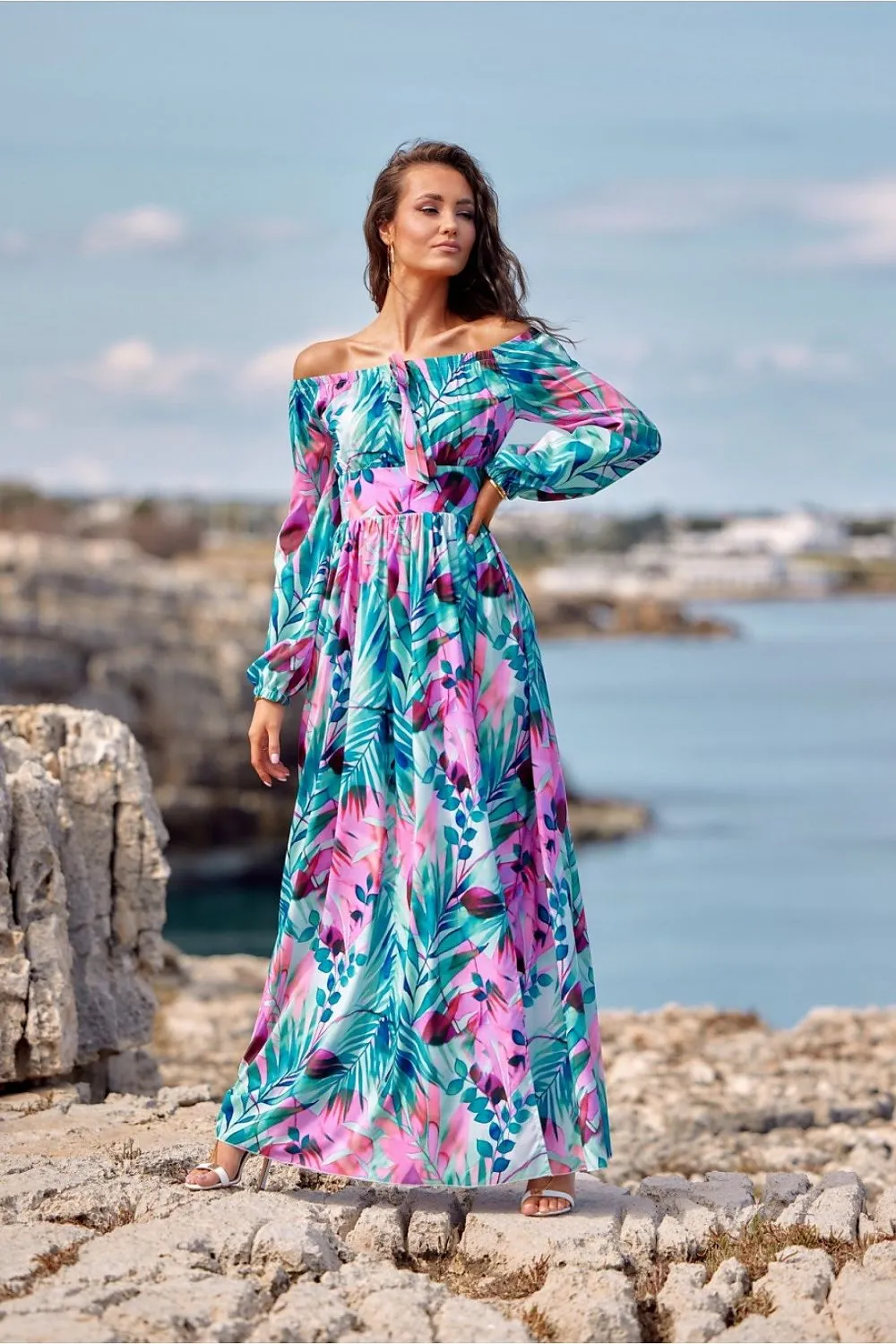 Exquisite Open-Shoulder Maxi Dress
