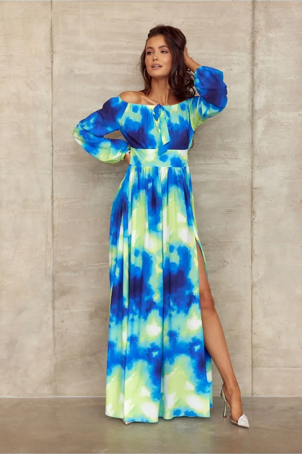 Exquisite Open-Shoulder Maxi Dress