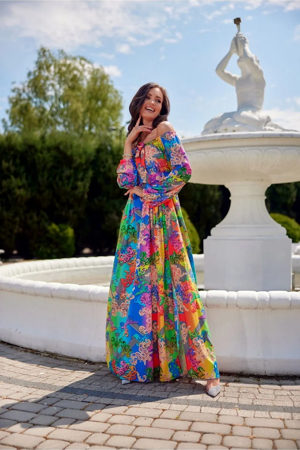 Exquisite Open-Shoulder Maxi Dress