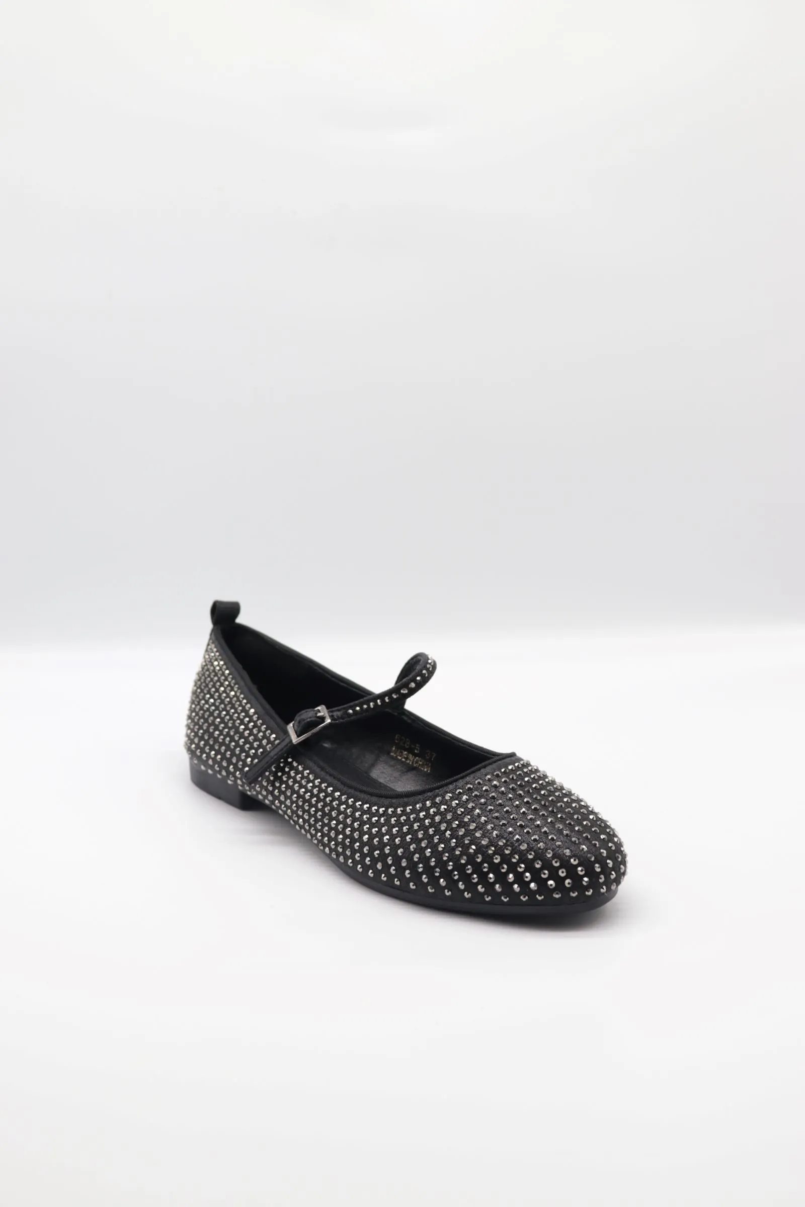 FLAT SHOE