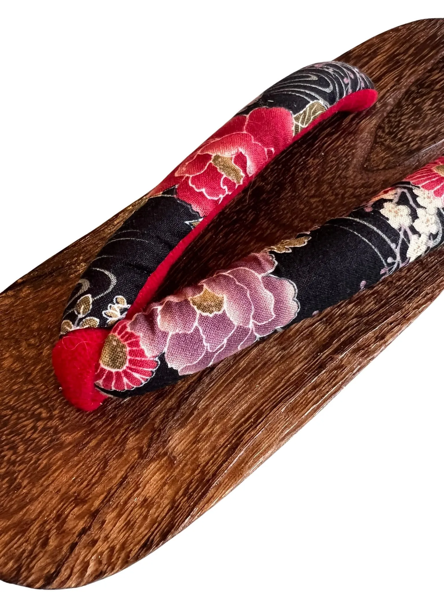 Japanese Women's Wooden Geta Sandals, Size M, Traditional with Floral Straps, Red, Black