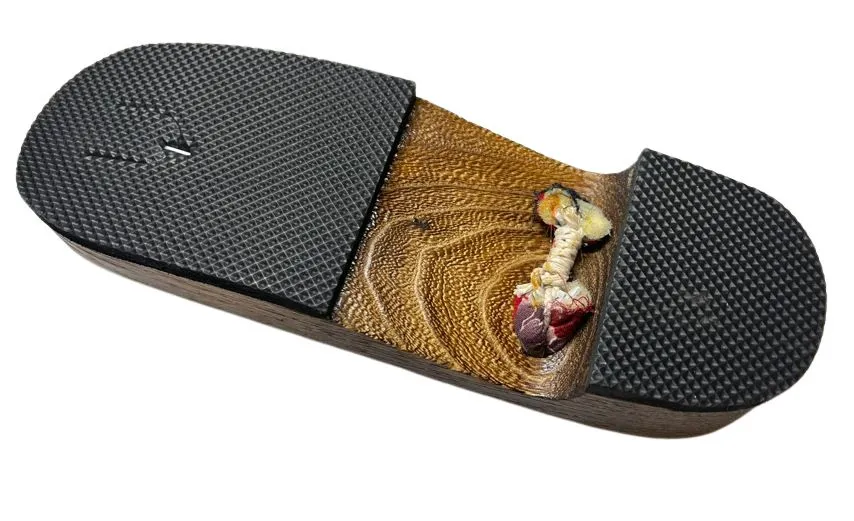 Japanese Women's Wooden Geta Sandals, Size M, Traditional with Floral Straps, Red, Black
