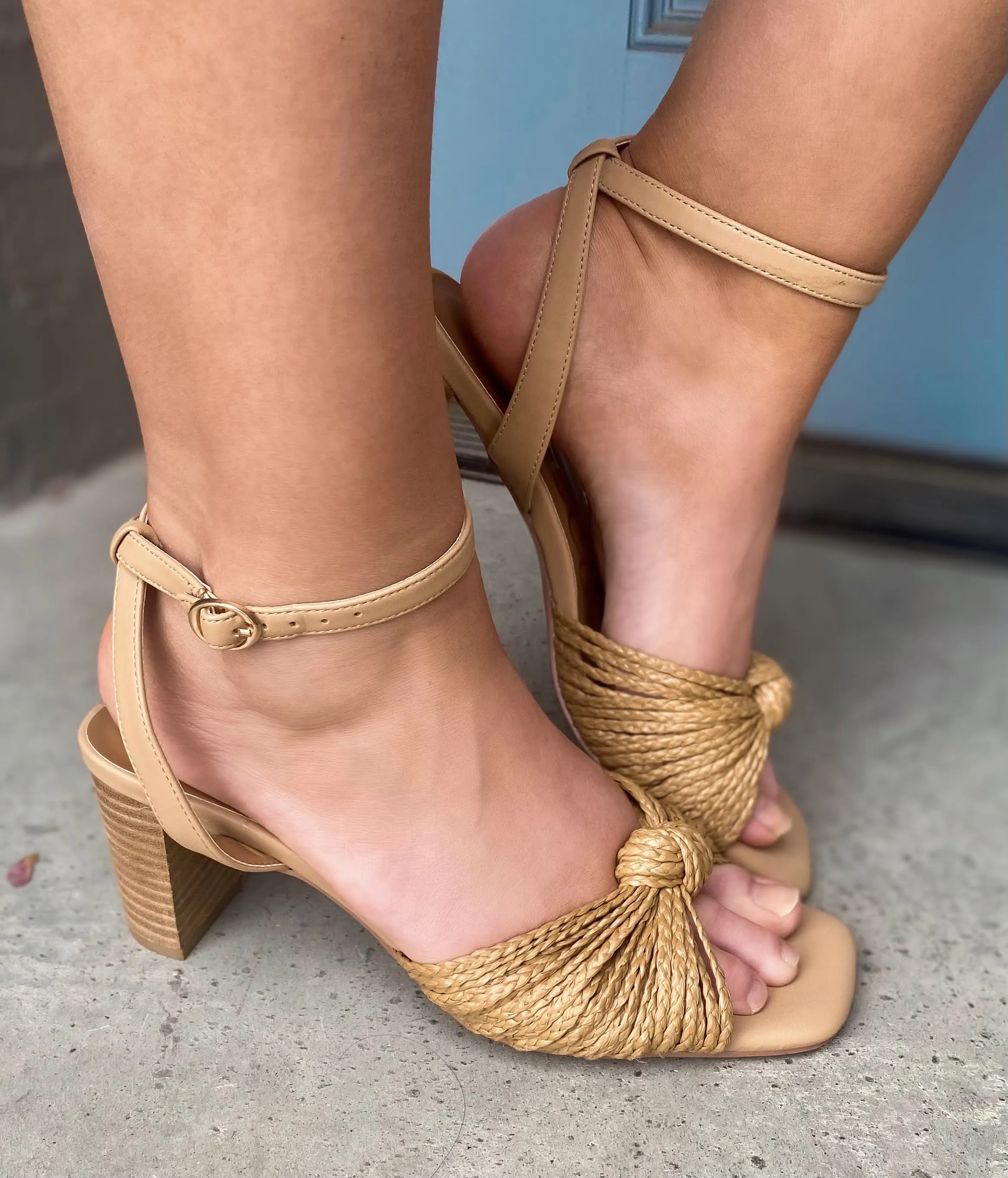 JOYCE RAFFIA KNOTTED STRAP SANDAL HEEL