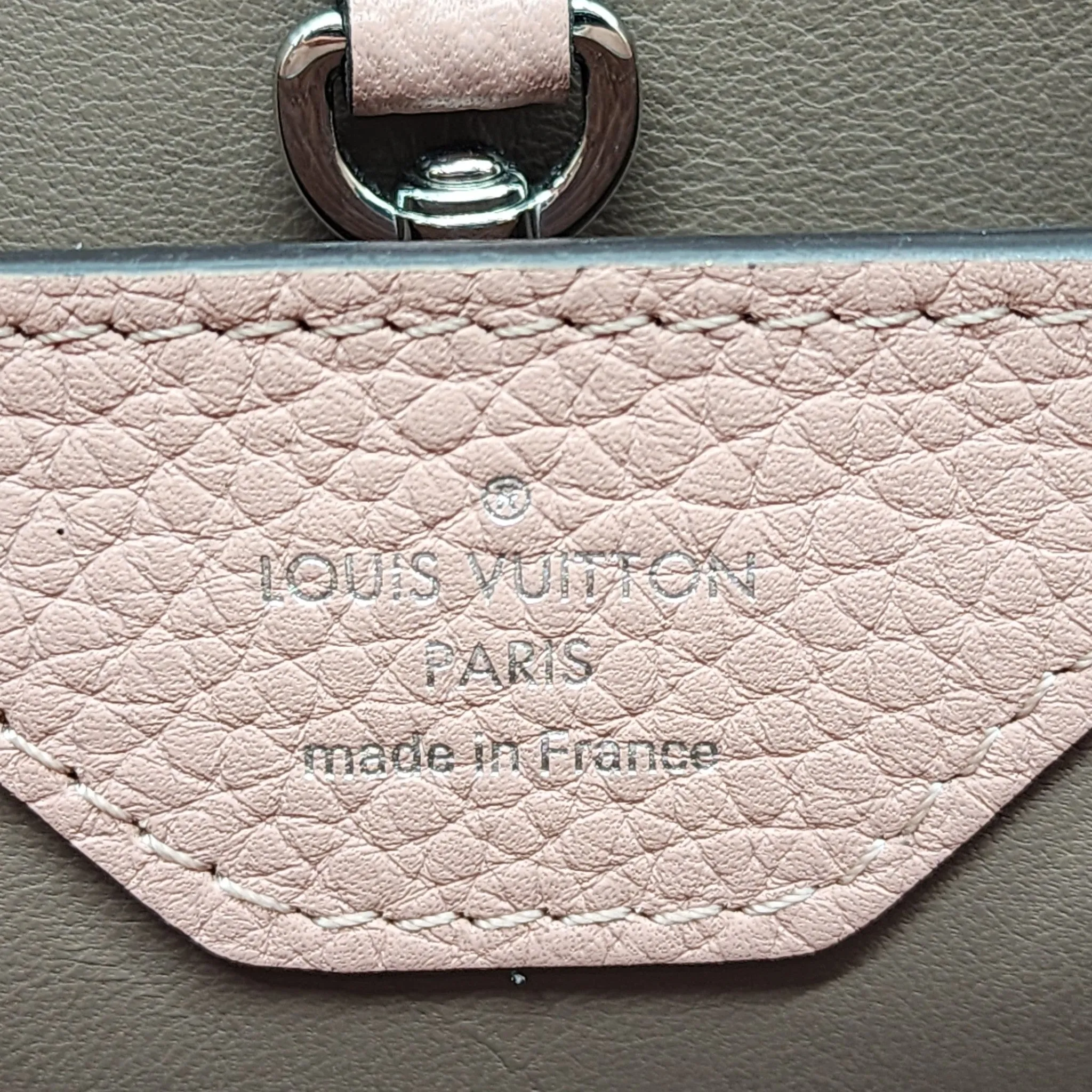 Louis Vuitton Capucines BB Shoulder Bag M22178 in Pink