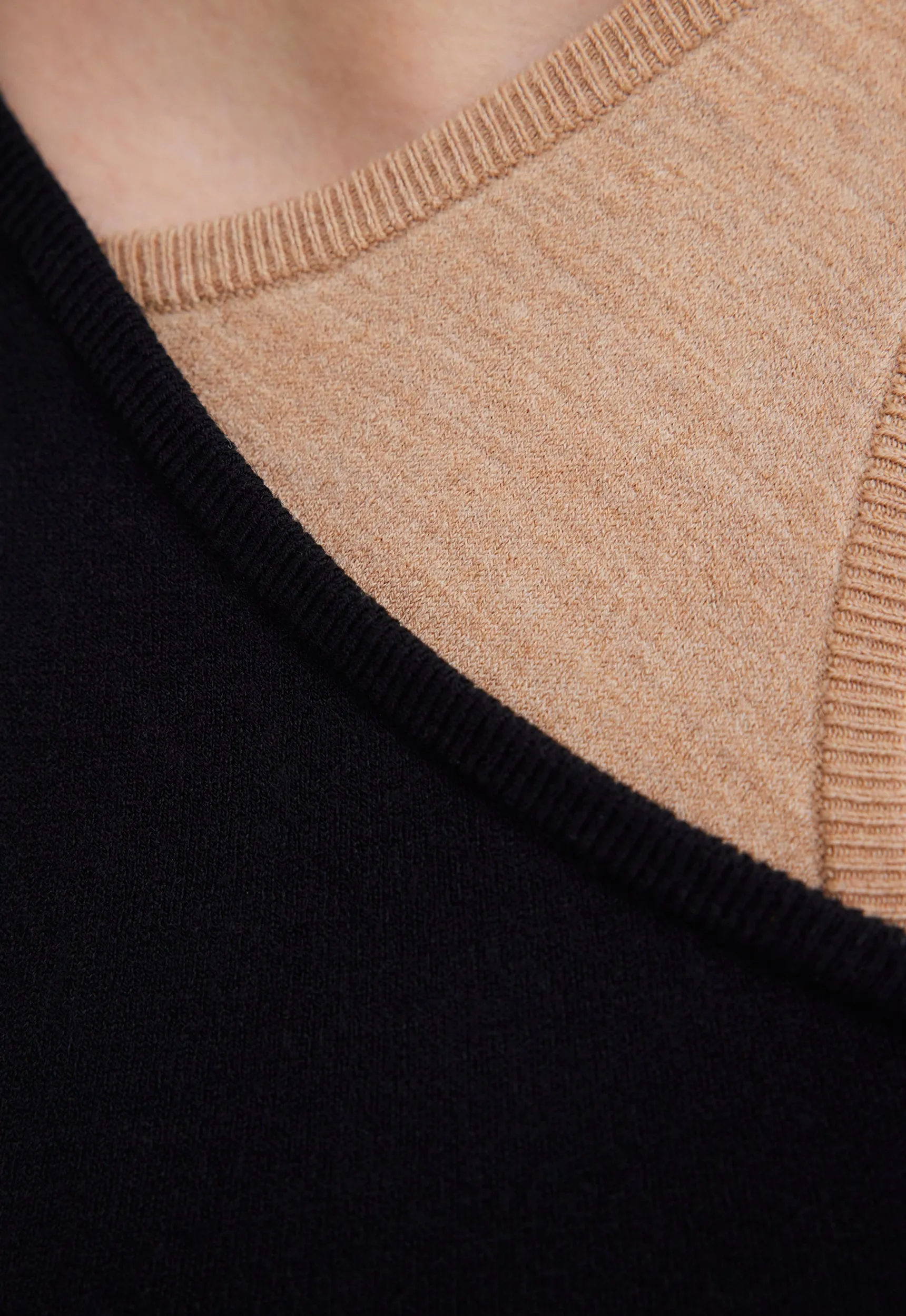 NAGNATA Retro Tank - Black/ Sandstone