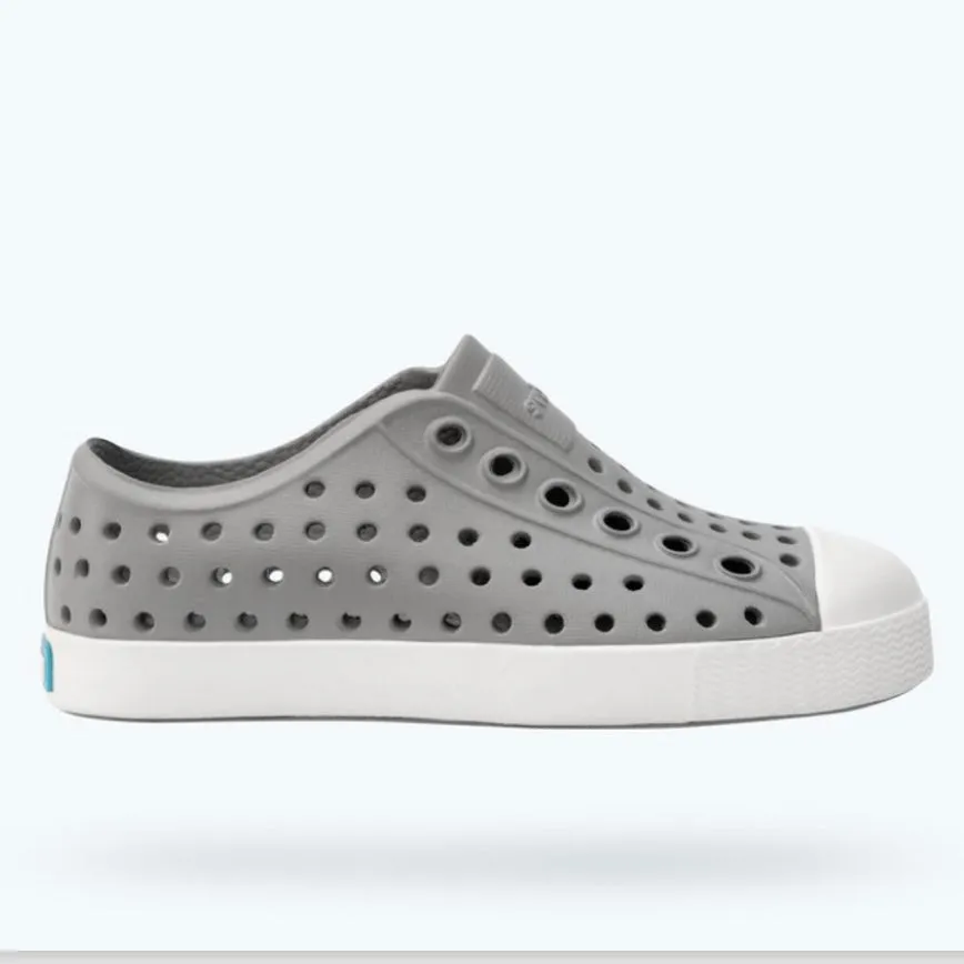 NATIVE - Jefferson Child - Pigeon Grey / Shell White