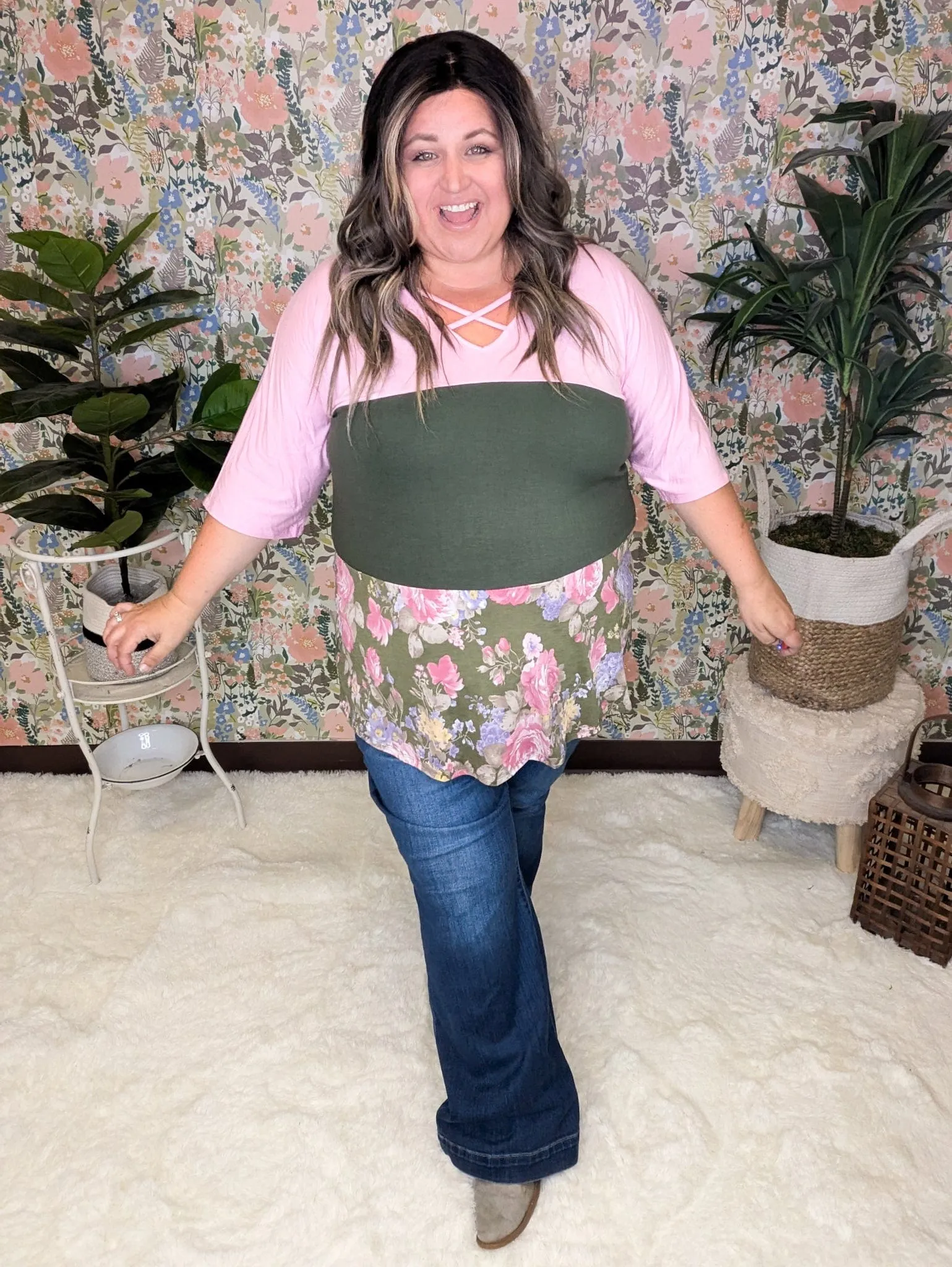 Pauleen Strappy Tiered 3/4 Sleeve in Pink   Olive Floral Colorblock
