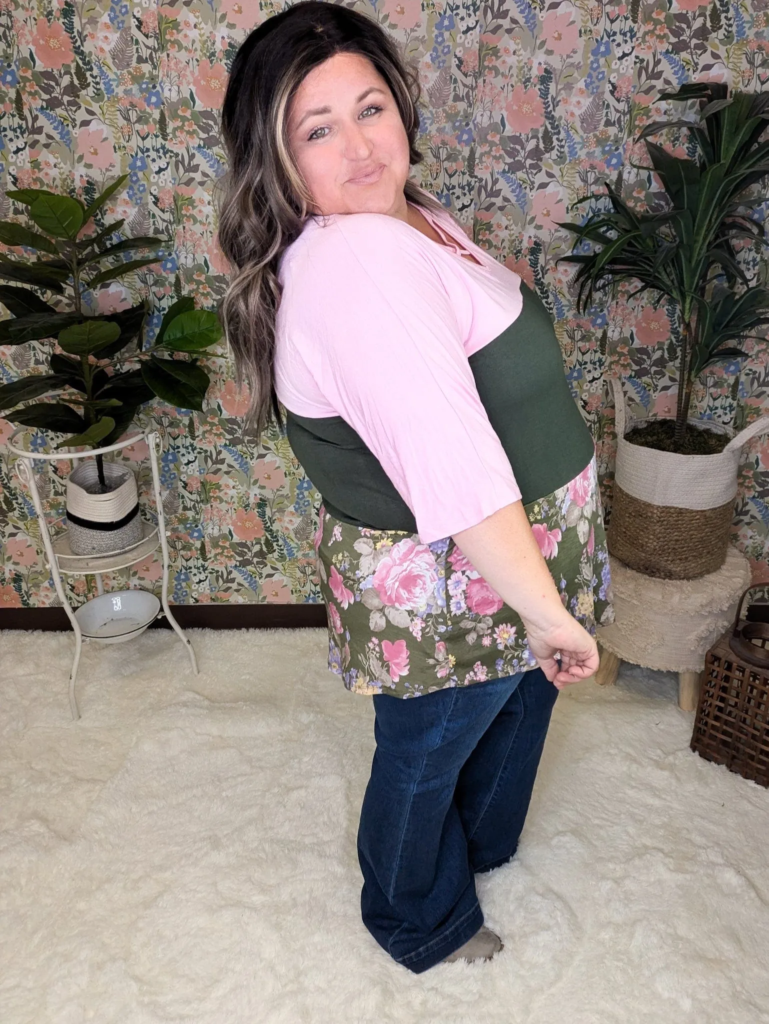 Pauleen Strappy Tiered 3/4 Sleeve in Pink   Olive Floral Colorblock