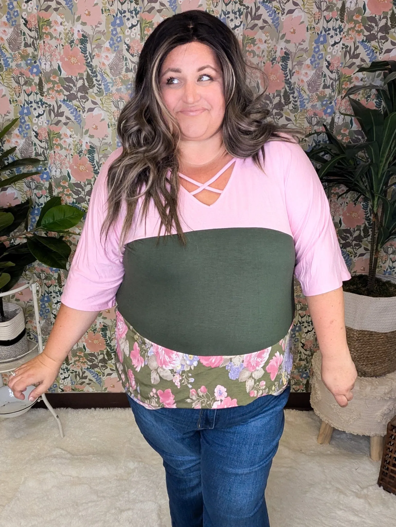 Pauleen Strappy Tiered 3/4 Sleeve in Pink   Olive Floral Colorblock