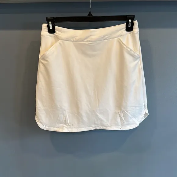 Peter Millar 18” Length Women's Alice Petal Hem Skort NWT Size Medium