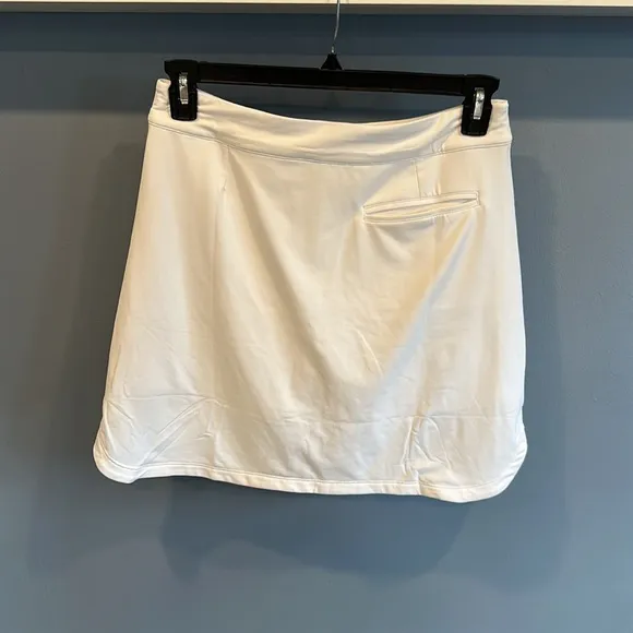 Peter Millar 18” Length Women's Alice Petal Hem Skort NWT Size Medium