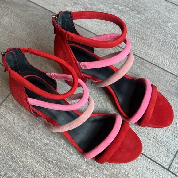 Recebba Minkoff suede color block strappy block helped sandal size 9