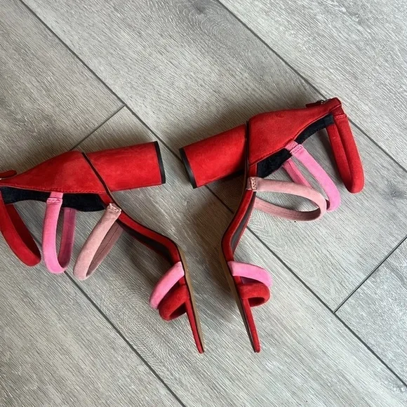 Recebba Minkoff suede color block strappy block helped sandal size 9