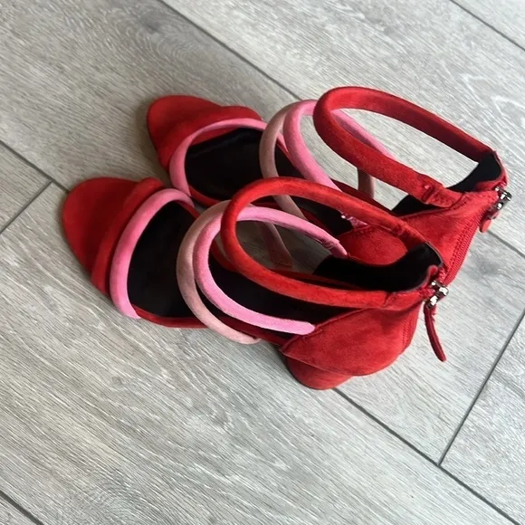 Recebba Minkoff suede color block strappy block helped sandal size 9