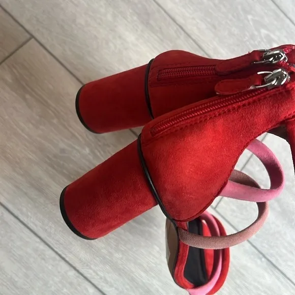 Recebba Minkoff suede color block strappy block helped sandal size 9