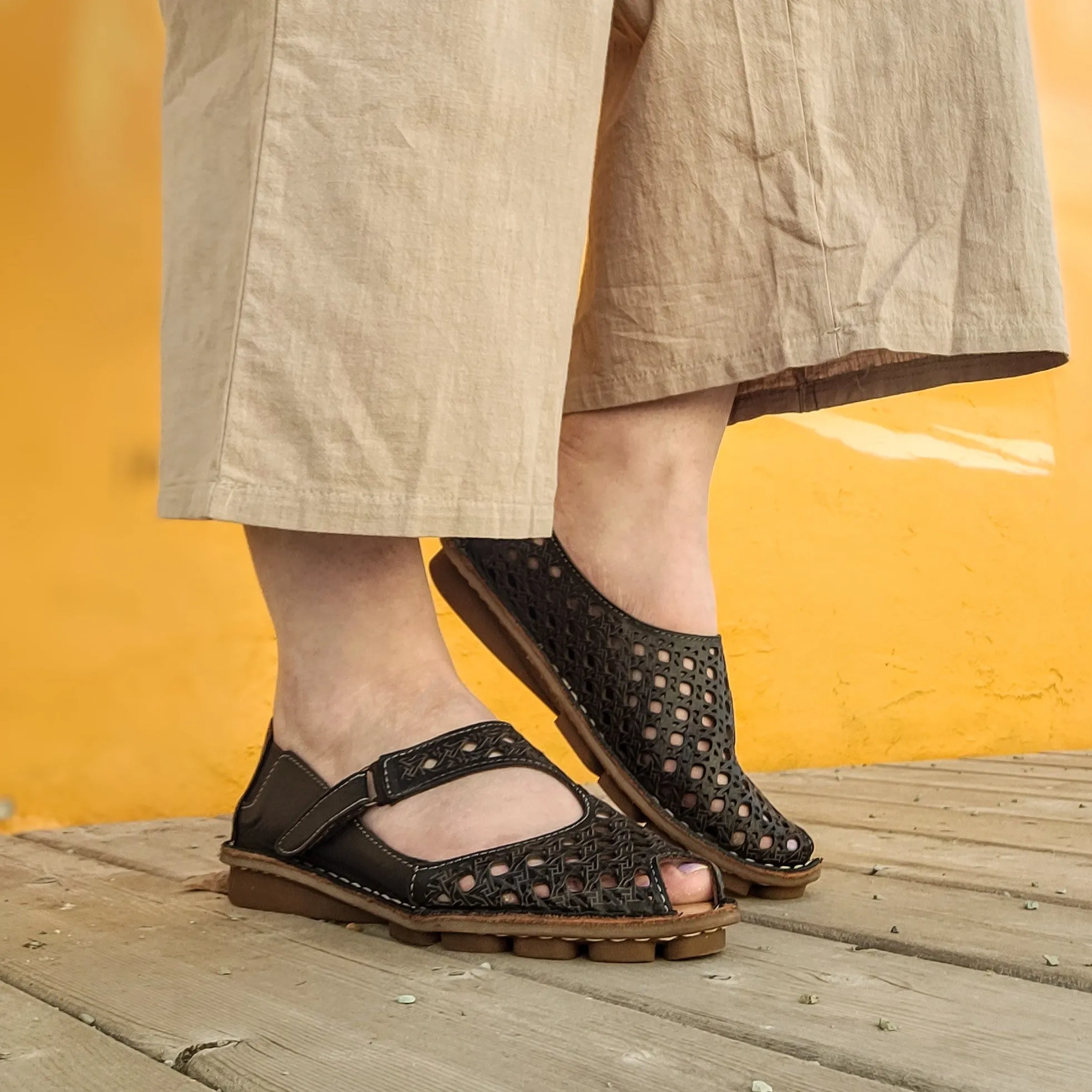 Roamers Rosetta - Black