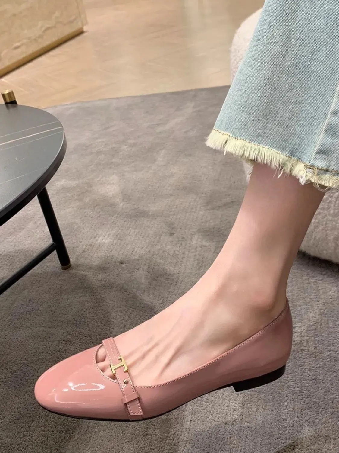 Round Toe Flats Slip-Ons