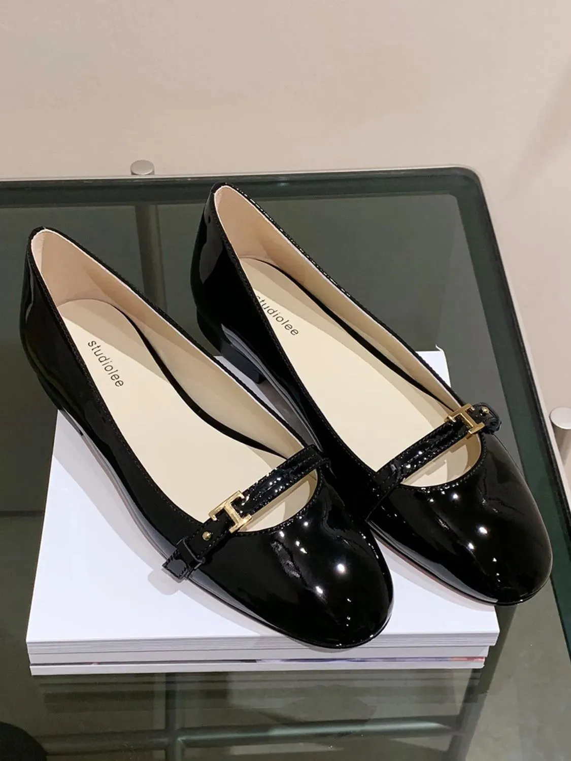 Round Toe Flats Slip-Ons