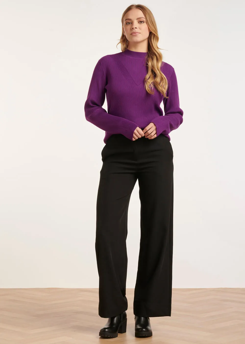 Smashed Lemon V-Shaped Love 60's Jumper Purple
