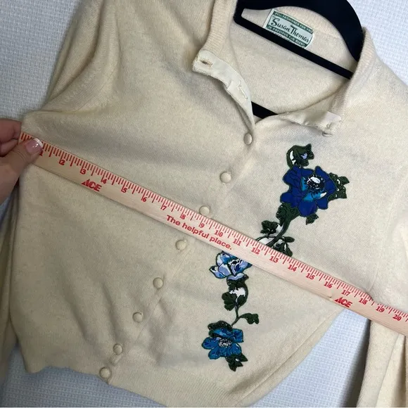 Susan Thomas | Women's Cream Cardigan with Blue Floral Design