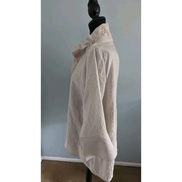 Talk of the Walk Jacket Women's sz XL Bell Sleeve Pearl Whip Frill Collar Glam