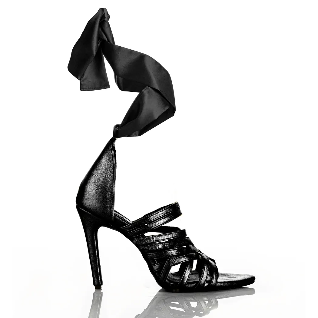 TIRANTE BLACK HEELS