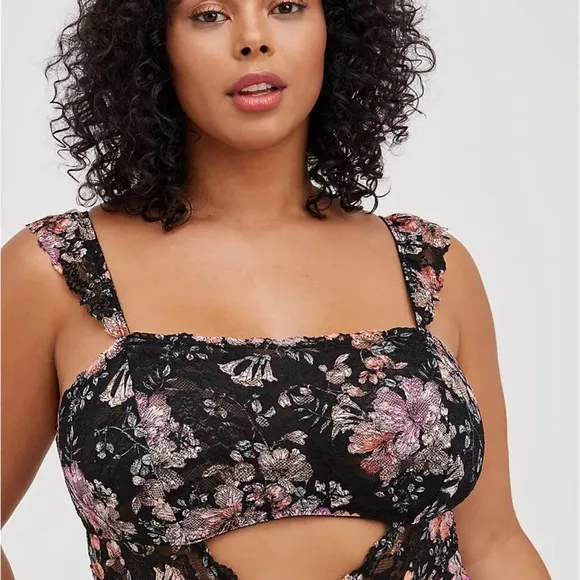 Torrid Lace Front Cutout Bodysuit Floral Sheer Sexy Lingerie Plus Size 5X